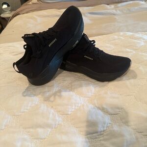 Brooks GLYCERIN 21 Stealth Fit Women’s Black Athletic Shoes